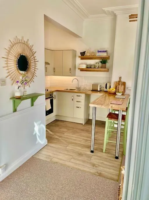 Nomi Homes*Exeter*City*Centre*Uni*Chiefs*Beaches 영국